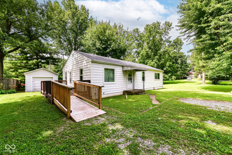 Listing Image 5