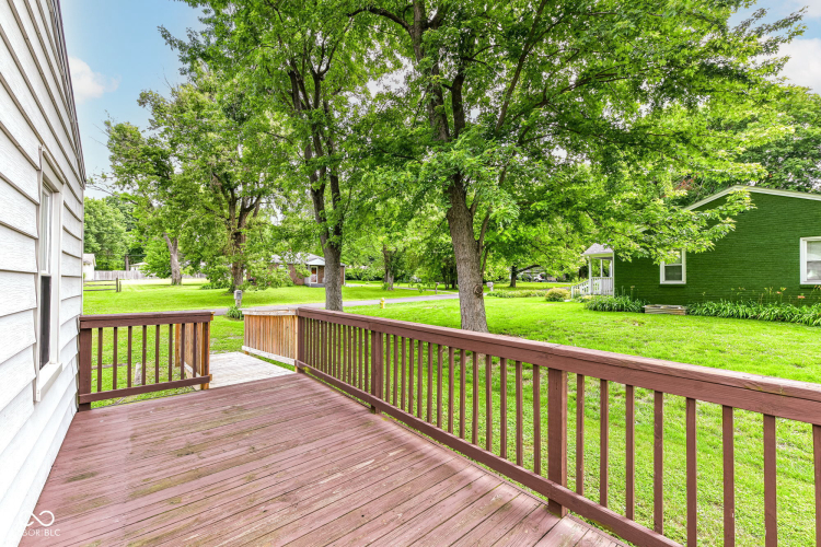 Listing Image 6