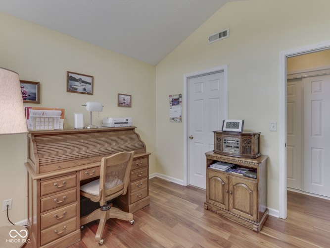 Listing Image 27