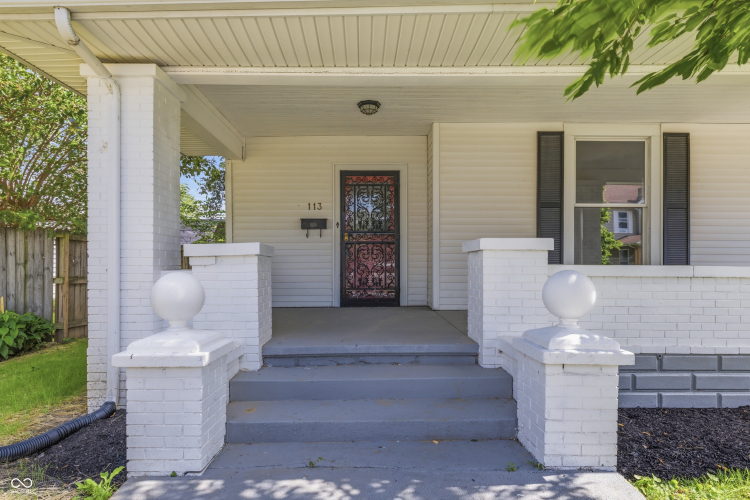 Listing Image 3