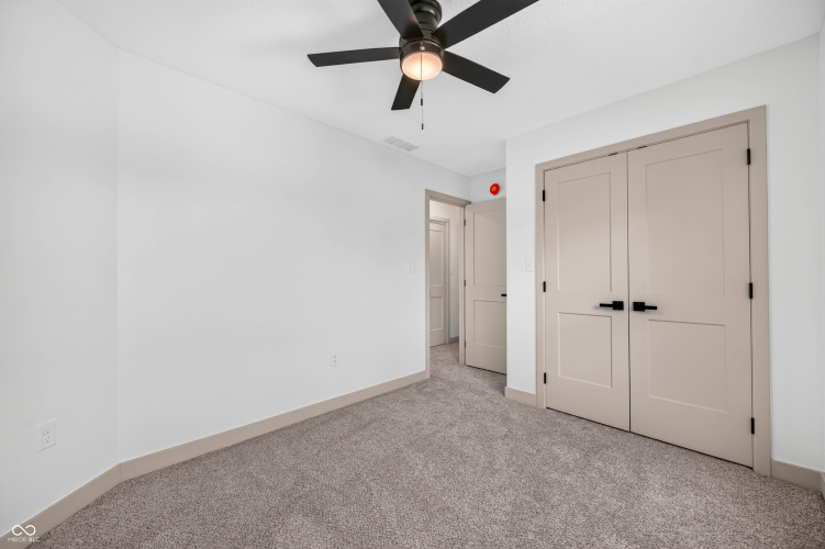 Listing Image 45