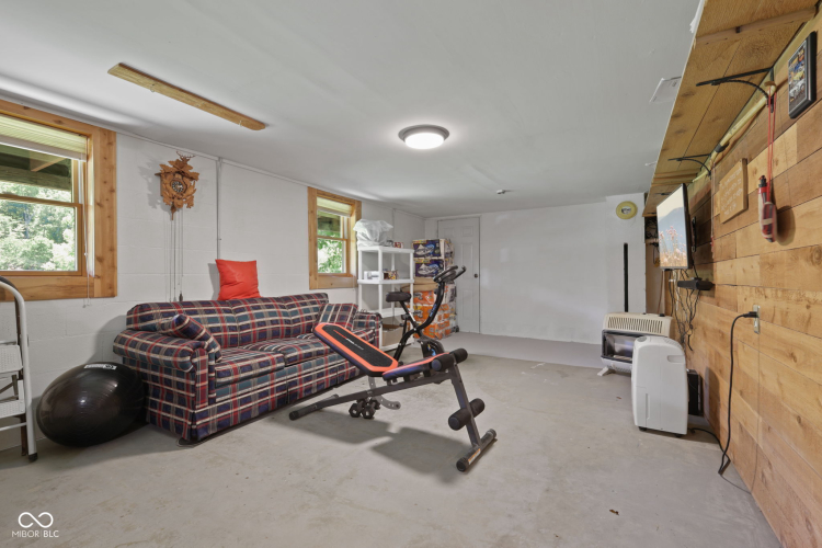 Listing Image 27