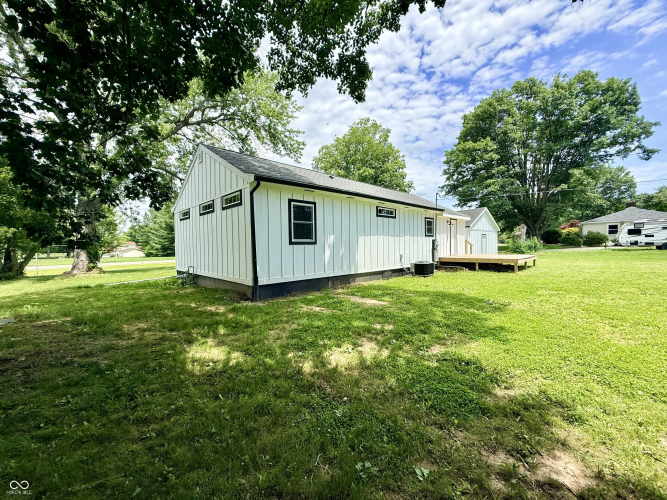 Listing Image 44