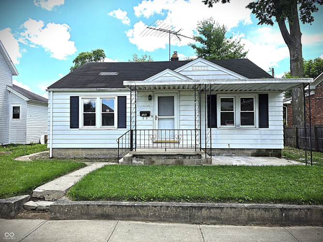 Listing Image 3