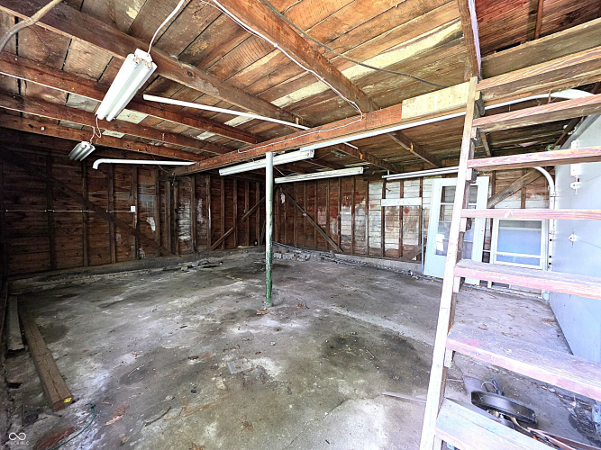 Listing Image 36