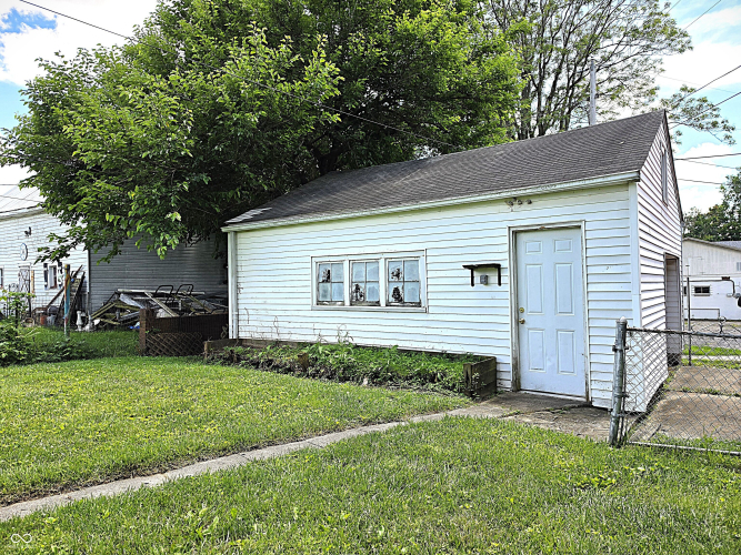 Listing Image 9
