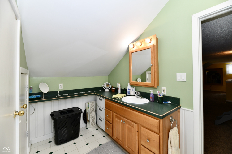 Listing Image 29