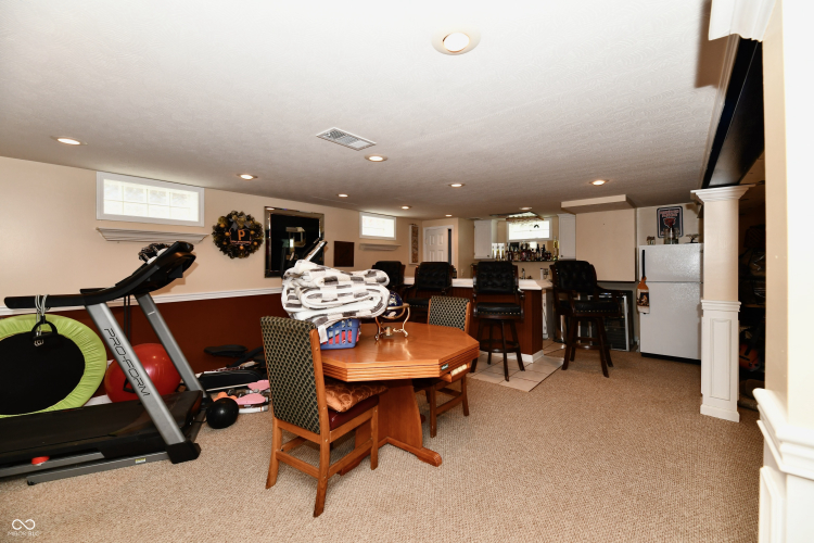 Listing Image 44