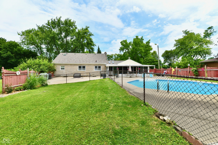 Listing Image 9