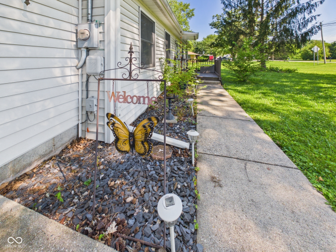 Listing Image 38