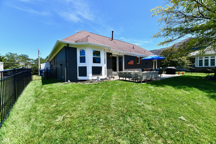 Listing Image 43