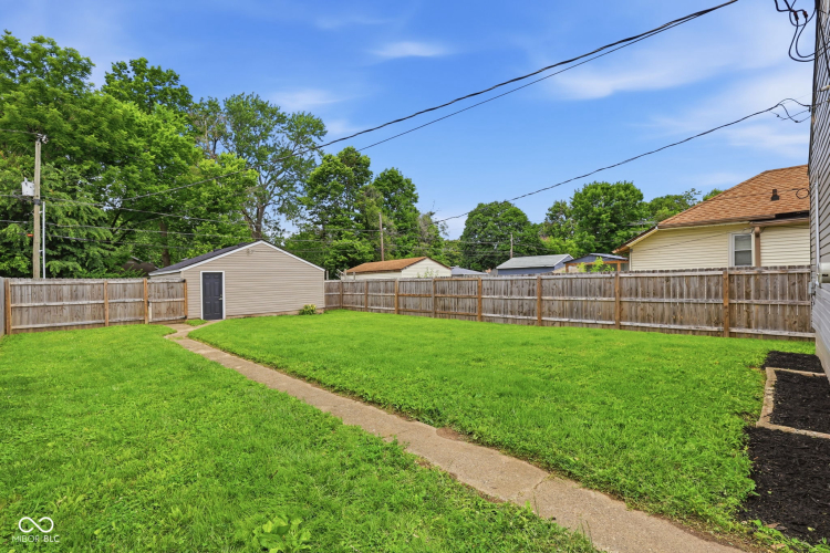 Listing Image 24
