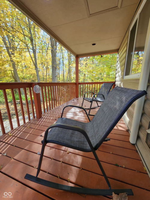 Listing Image 4
