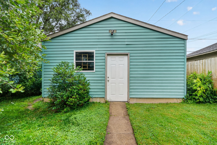 Listing Image 36