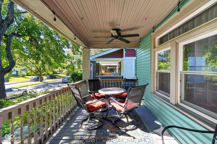 Listing Image 6