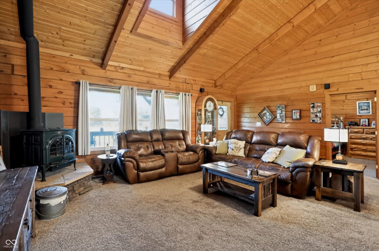 Listing Image 12
