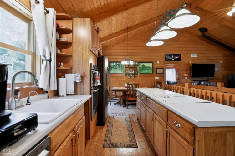 Listing Image 21