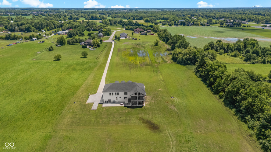 Listing Image 56