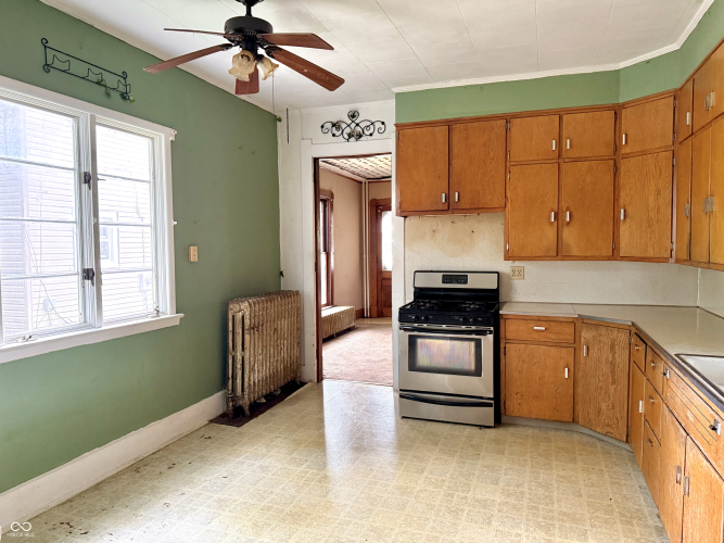 Listing Image 17