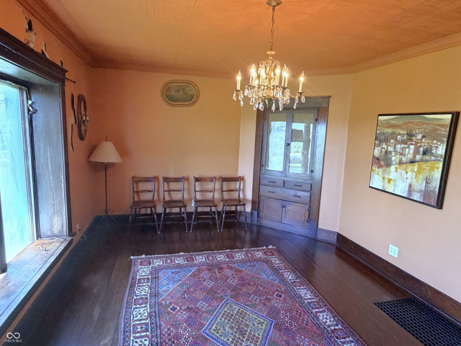 Listing Image 30
