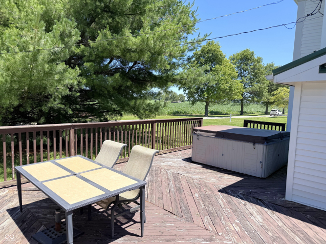 Listing Image 10
