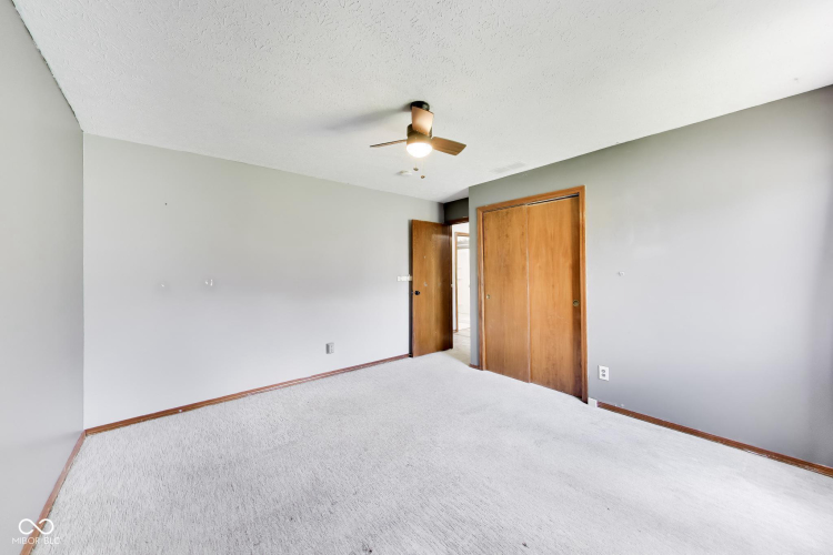 Listing Image 28