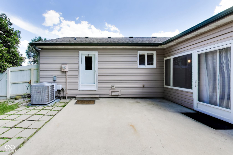 Listing Image 41
