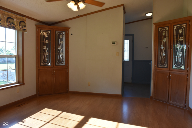 Listing Image 41