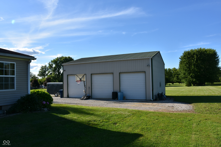 Listing Image 45