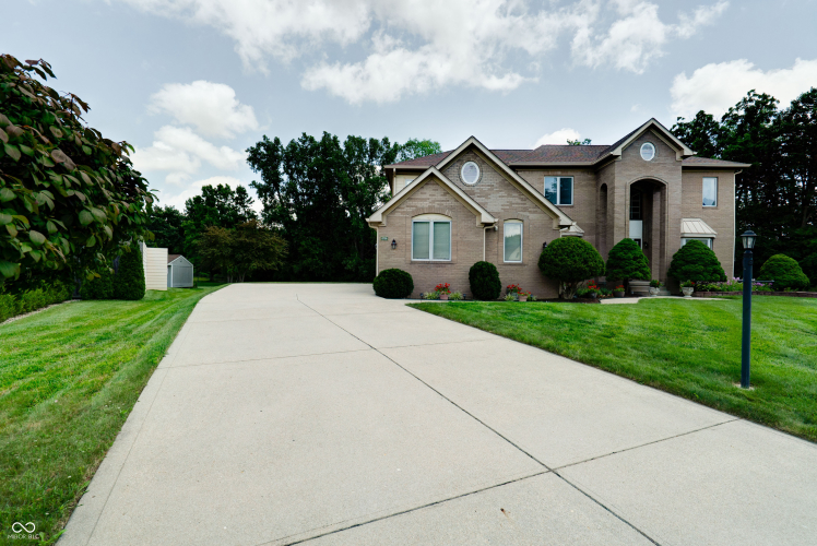 Listing Image 4