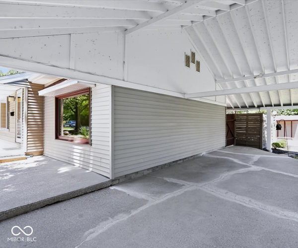 Listing Image 33
