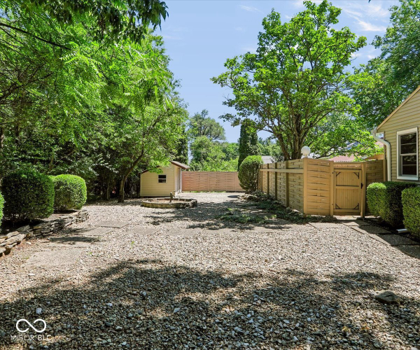 Listing Image 37