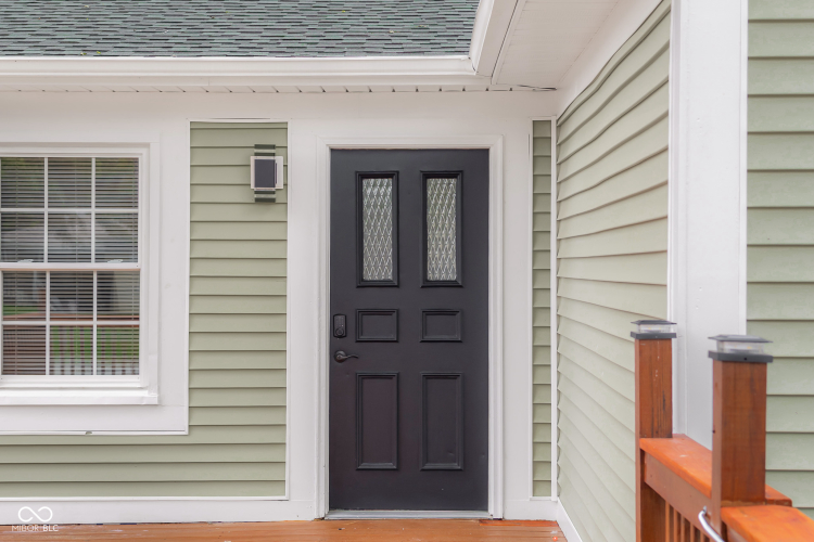 Listing Image 6