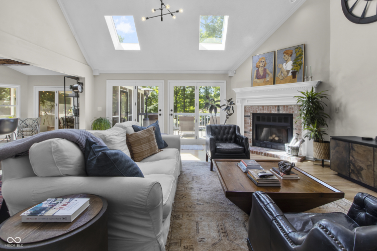 Listing Image 15