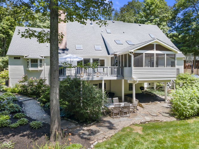 Listing Image 64