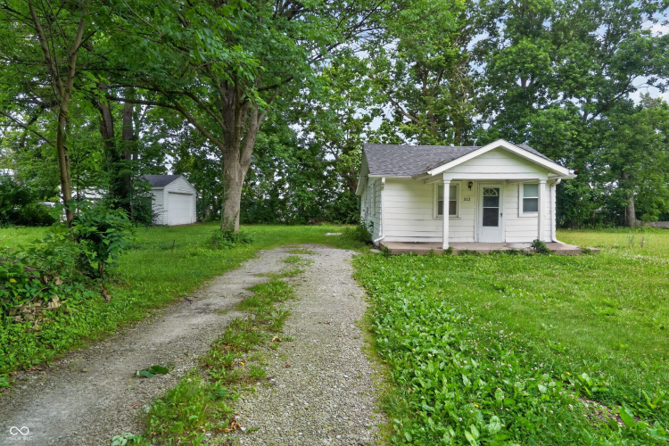 Listing Image 4