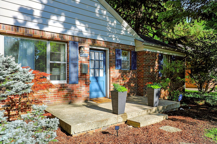 Listing Image 2