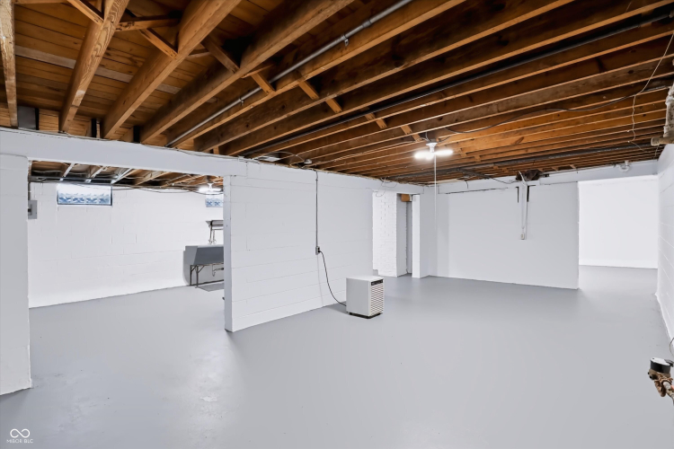 Listing Image 37