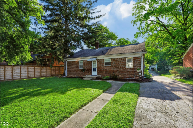 Listing Image 50