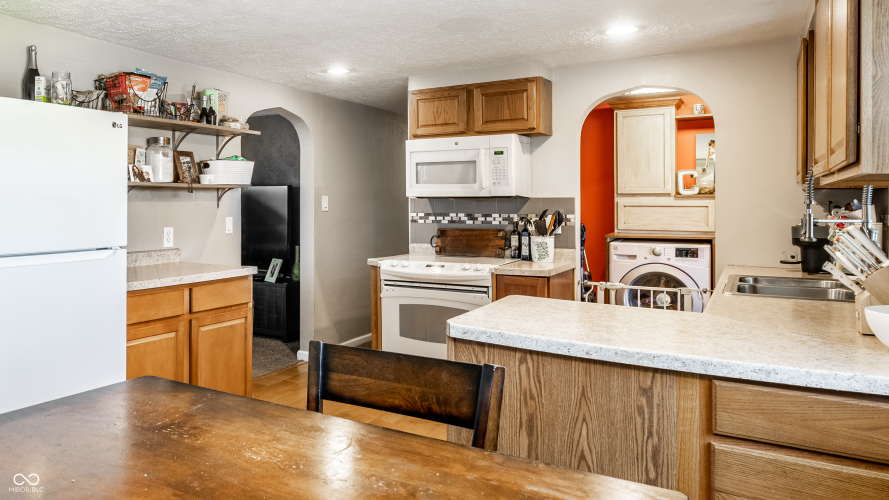 Listing Image 13