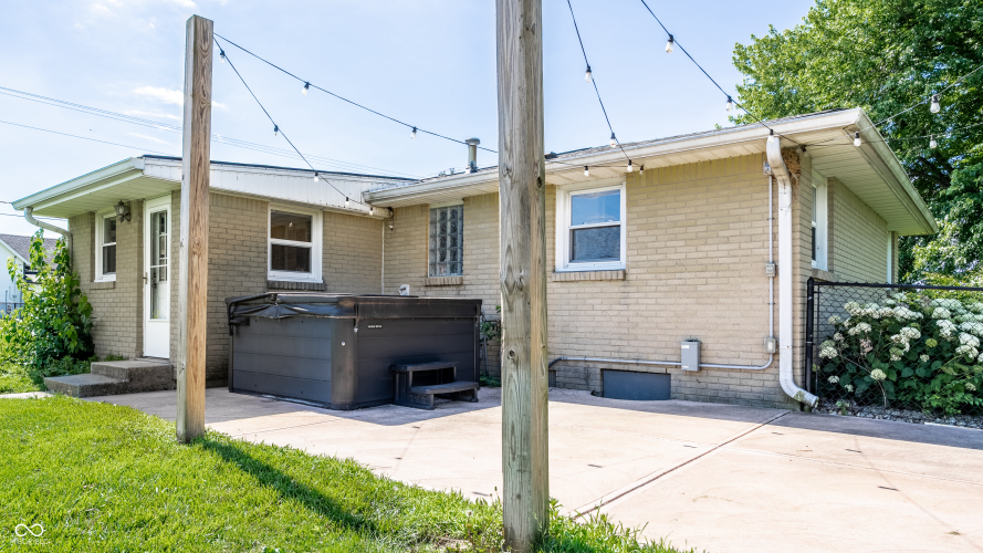 Listing Image 24