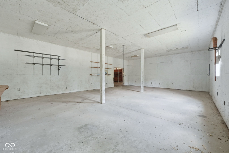 Listing Image 75