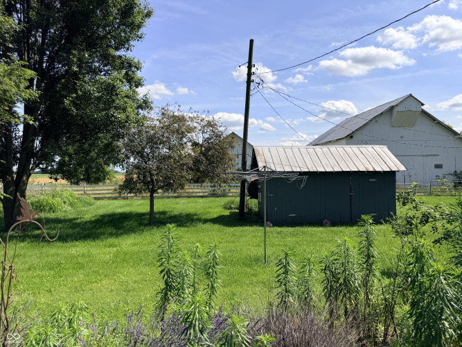 Listing Image 15