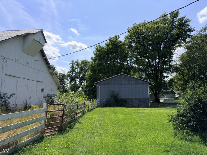 Listing Image 27