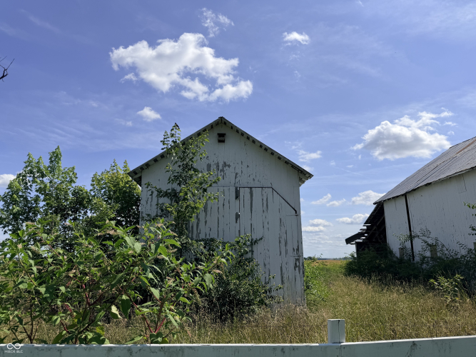 Listing Image 29