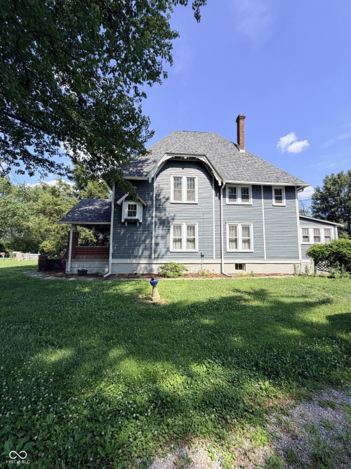 Listing Image 4