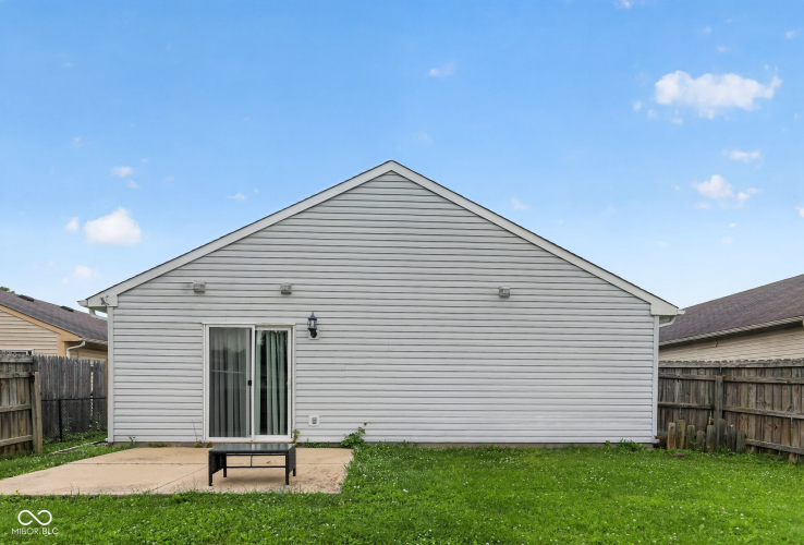 Listing Image 15