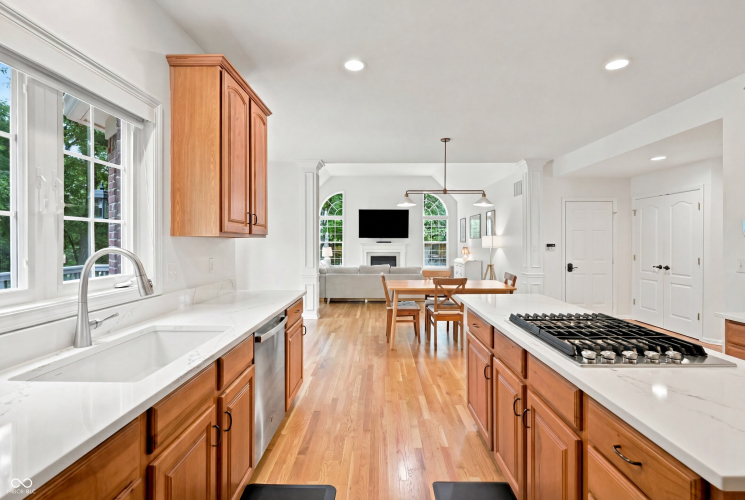 Listing Image 18
