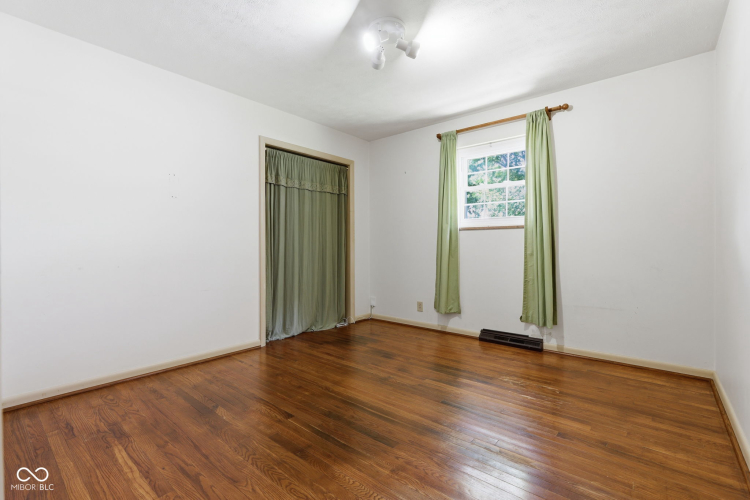 Listing Image 31
