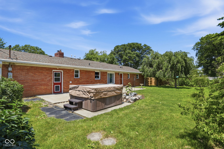 Listing Image 44